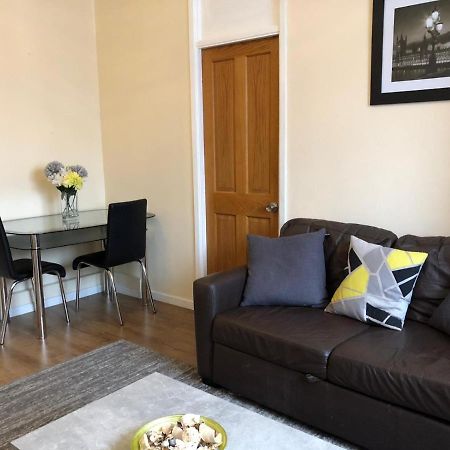 Entire Flat Very Comfortable 1 Bedroom 伦敦 外观 照片