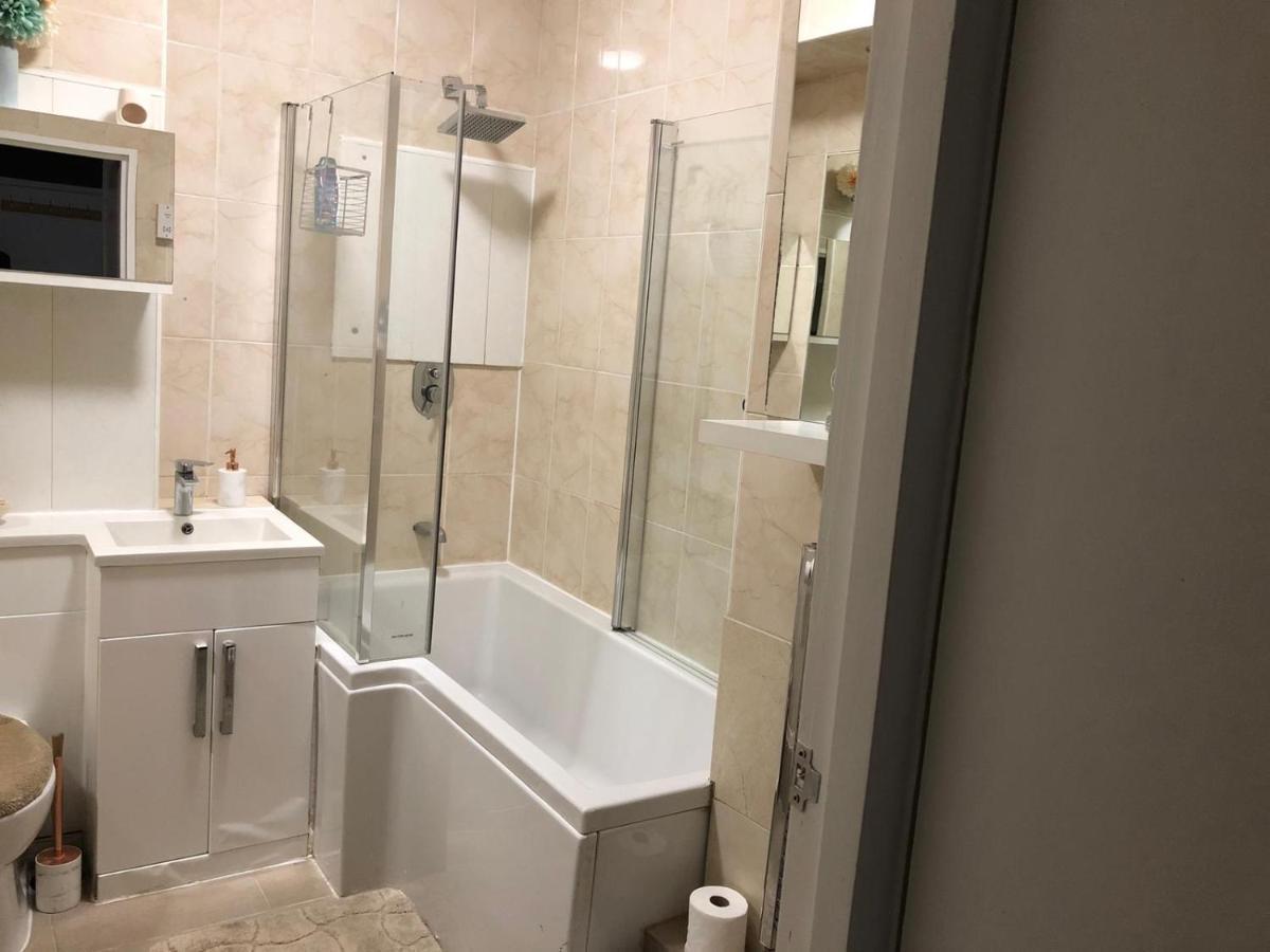 Entire Flat Very Comfortable 1 Bedroom 伦敦 外观 照片